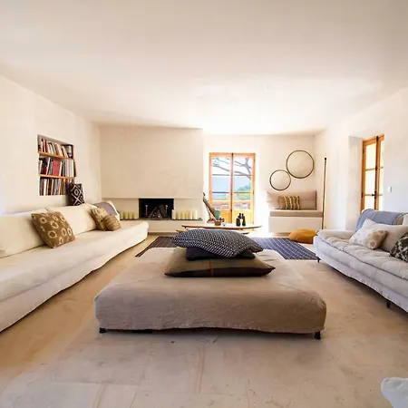 Luxueuse Bastide Ecolo Au Cap Lardier Дом отдыха Раматей